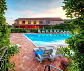 Гостиница Agriturismo Biologico Corte Aragonese  Санта-Мария-Ди-Ликодия